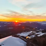 Falkenblick בית נופש *