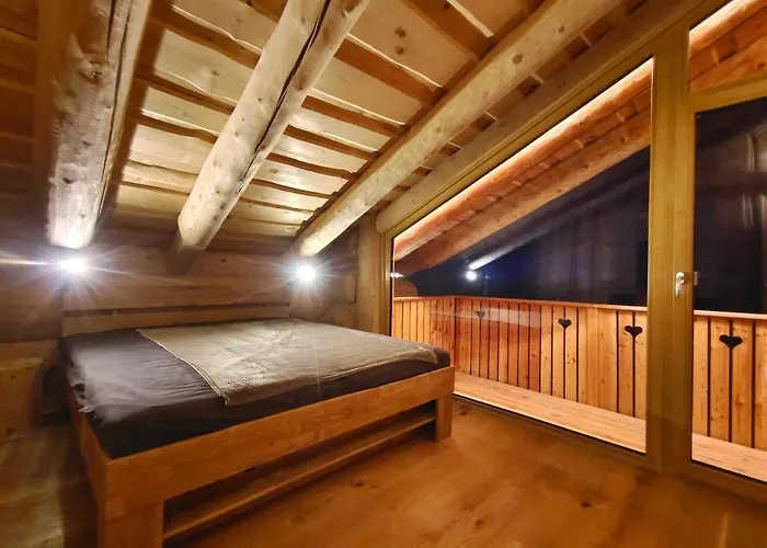 Holiday home Falkenblick